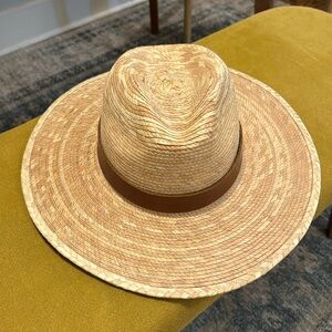 Wide brim straw hat with leather detail